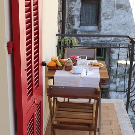 Appartamento Ca' Baci' Pigna Esterno foto